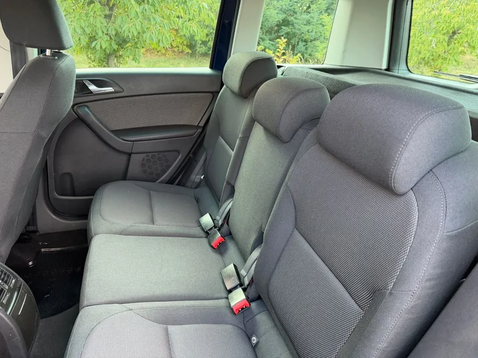 Skoda Yeti Ambition Plus Edition 4x4*Navi*Xenon*PDC* – Foto 13