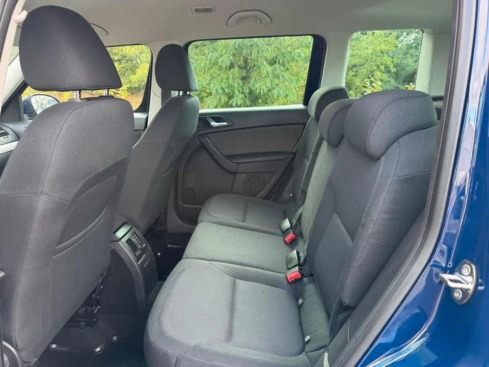 Skoda Yeti Ambition Plus Edition 4x4*Navi*Xenon*PDC* – Foto 11