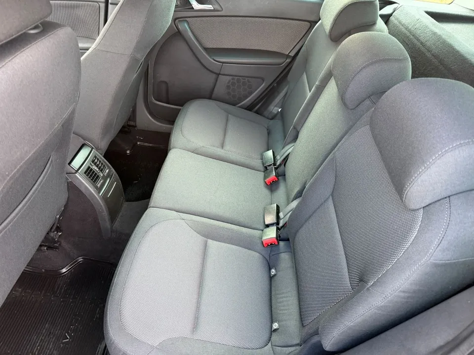 Skoda Yeti Ambition Plus Edition 4x4*Navi*Xenon*PDC* – Foto 12