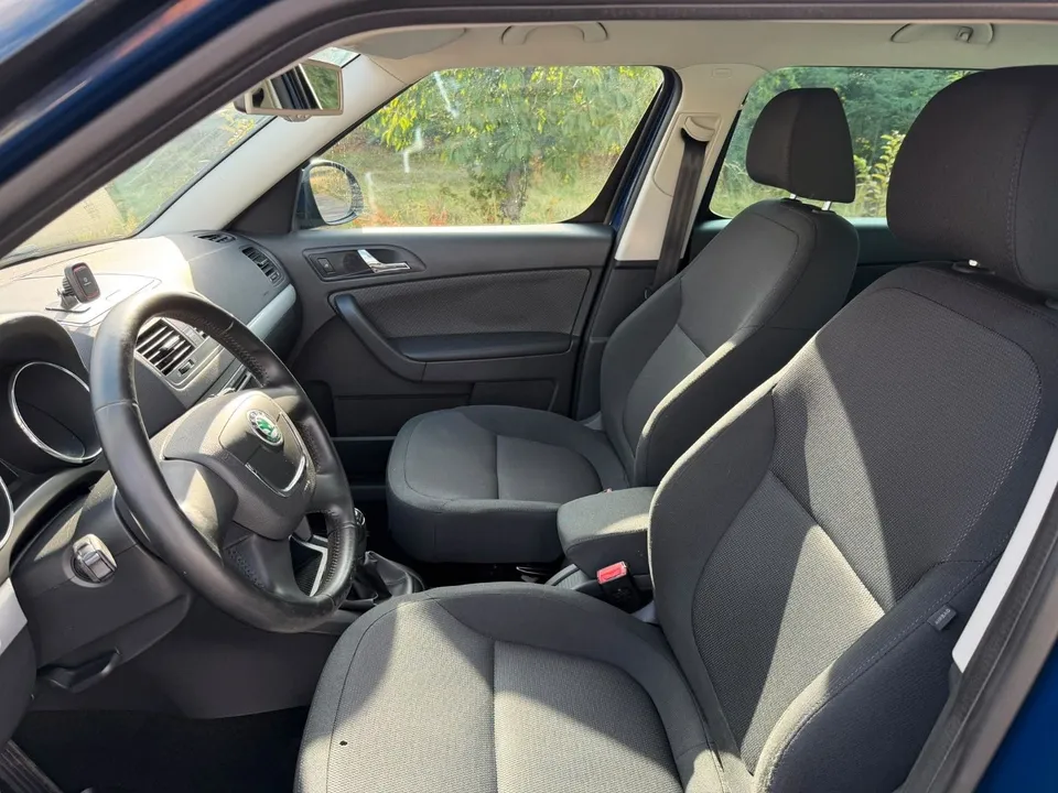 Skoda Yeti Ambition Plus Edition 4x4*Navi*Xenon*PDC* – Foto 25