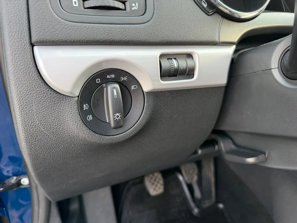 Skoda Yeti Ambition Plus Edition 4x4*Navi*Xenon*PDC* – Foto 31