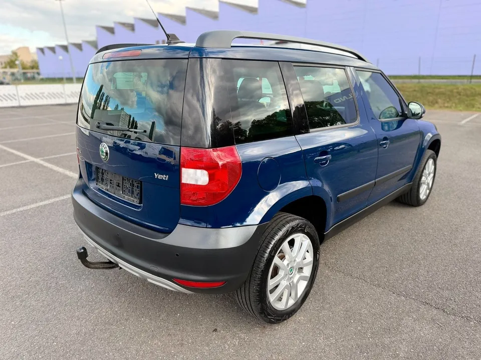 Skoda Yeti Ambition Plus Edition 4x4*Navi*Xenon*PDC* – Foto 4
