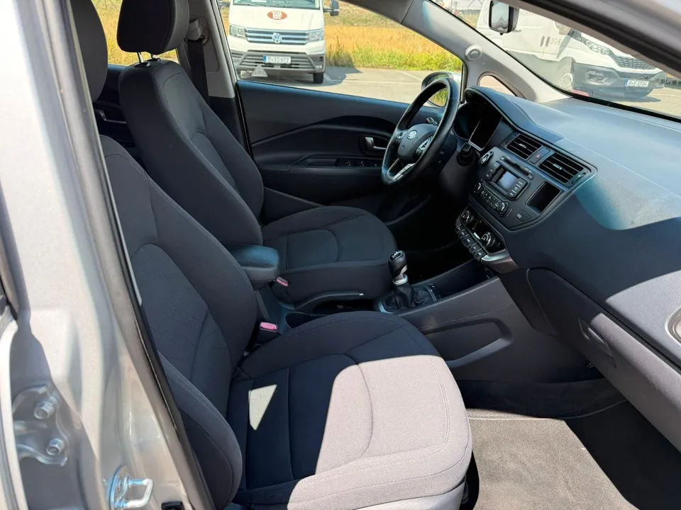 Kia Rio Spirit*Keyless Go*SHZ*LHZ*8xBereift*PDC*TOP* – Foto 15