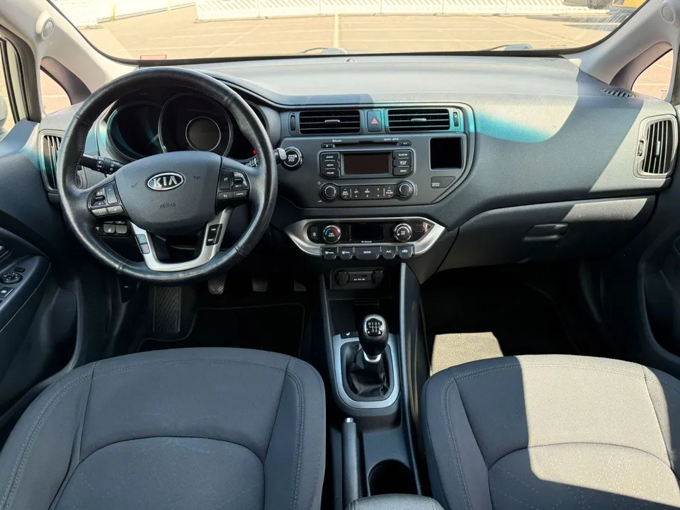 Kia Rio Spirit*Keyless Go*SHZ*LHZ*8xBereift*PDC*TOP* – Foto 14