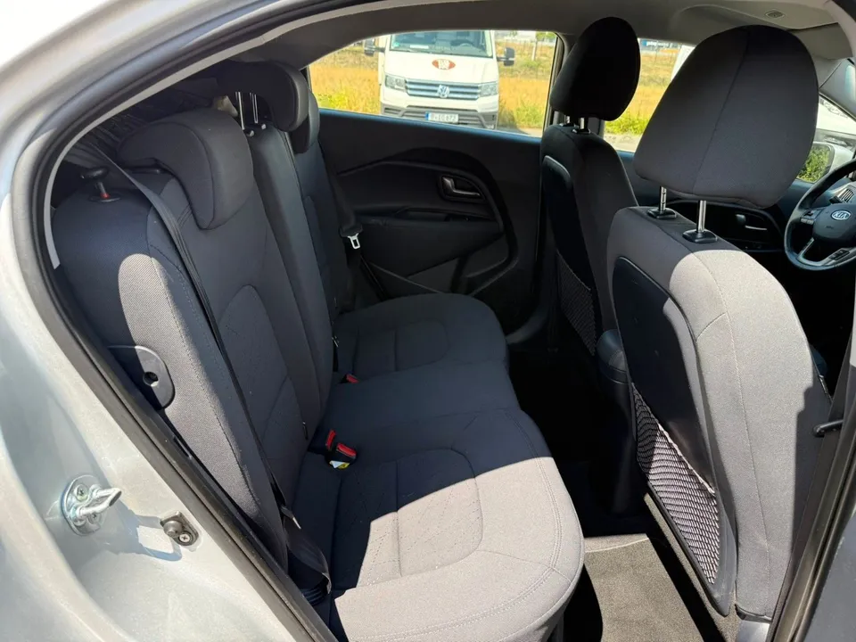 Kia Rio Spirit*Keyless Go*SHZ*LHZ*8xBereift*PDC*TOP* – Foto 12