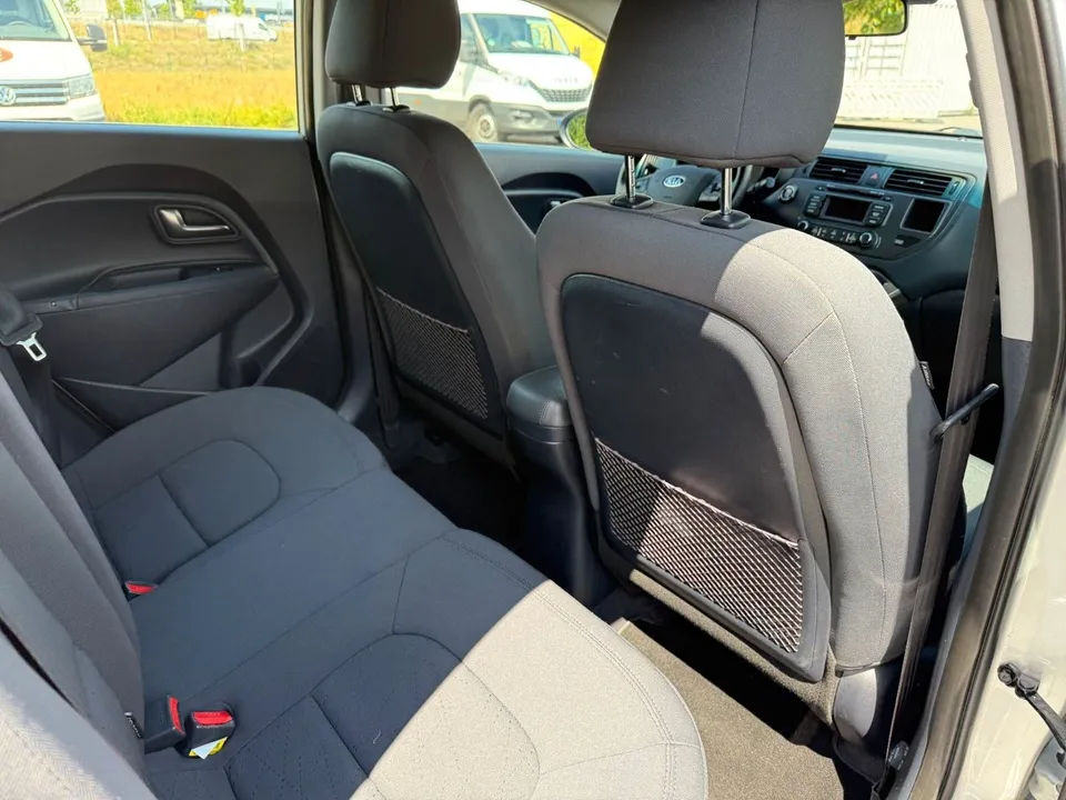 Kia Rio Spirit*Keyless Go*SHZ*LHZ*8xBereift*PDC*TOP* – Foto 18