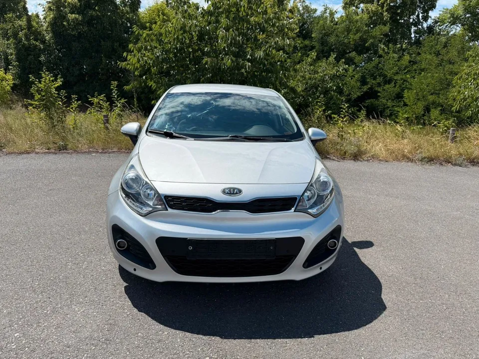Kia Rio Spirit*Keyless Go*SHZ*LHZ*8xBereift*PDC*TOP* – Foto 2