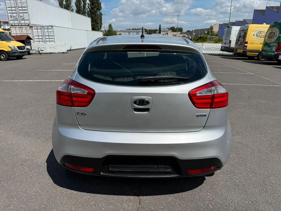 Kia Rio Spirit*Keyless Go*SHZ*LHZ*8xBereift*PDC*TOP* – Foto 6
